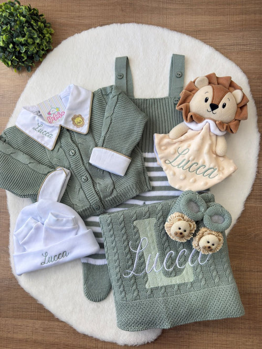 KIT SAIDA DE MATERNIDADE VICENTE 8 PEÇAS PERSONALIZADO
