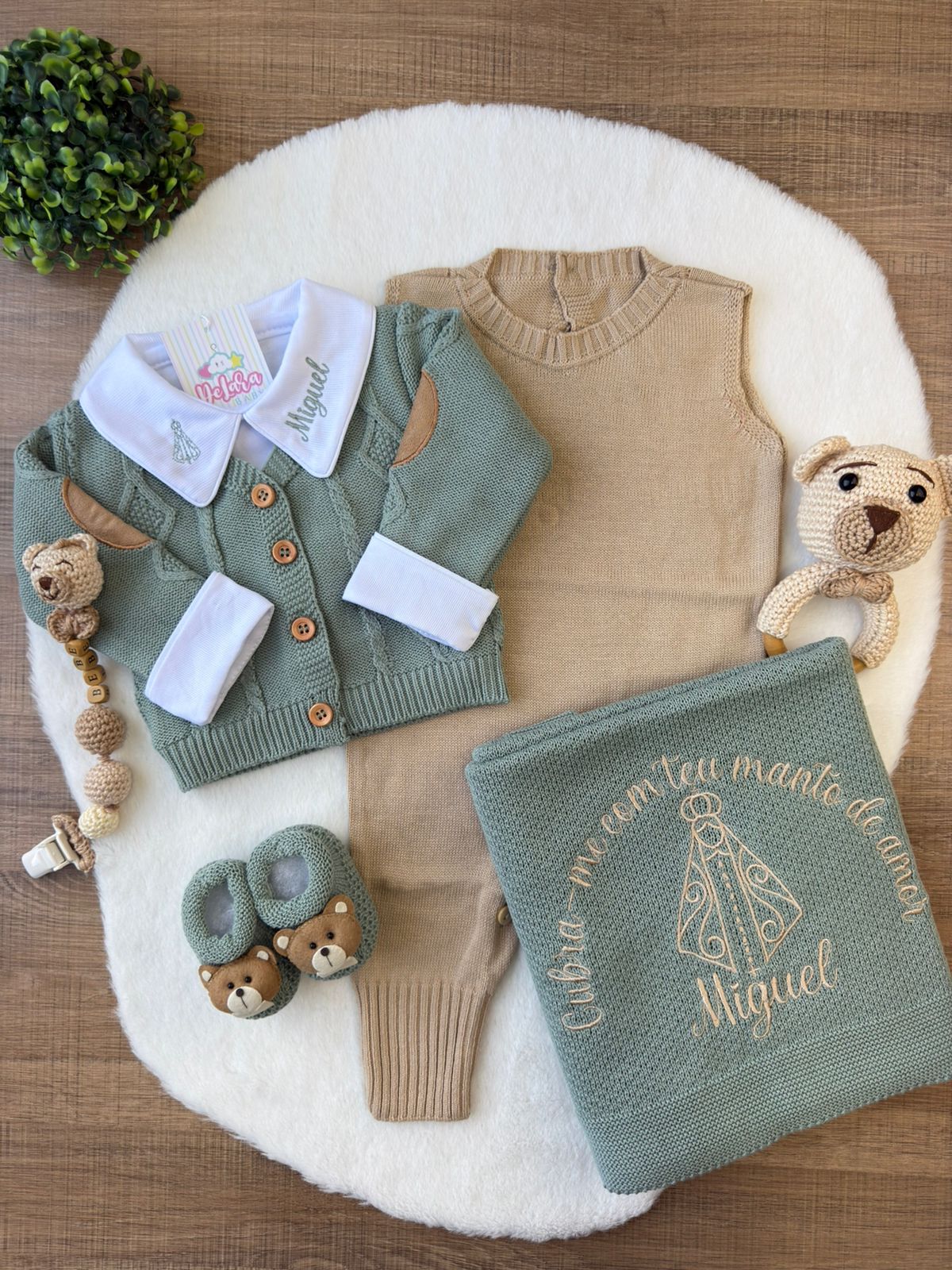 KIT SAIDA MATERNIDADE GAEL VERDE 5 PEÇAS PERSONALIZADO